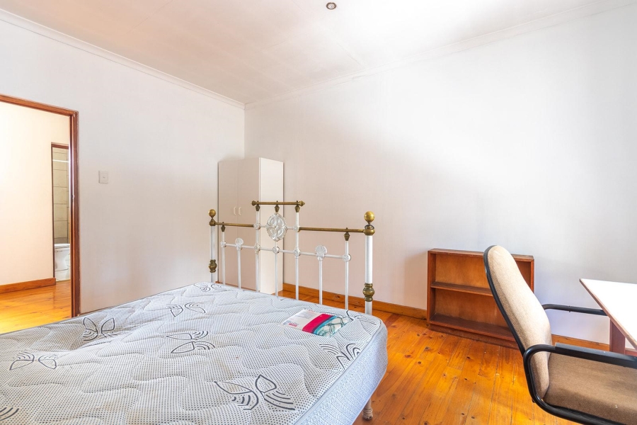 To Let 12 Bedroom Property for Rent in Bo Kaap Western Cape
